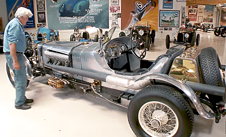 Jay Leno ja hänen huikentelevasti ”räätälöimänsä” Hispano Suiza, jossa on 19 litran lentokoneen moottori - ilman mitään tarvetta sen tarjoamalle lisäteholle perusmallin V12-moottoriin nähden. 

