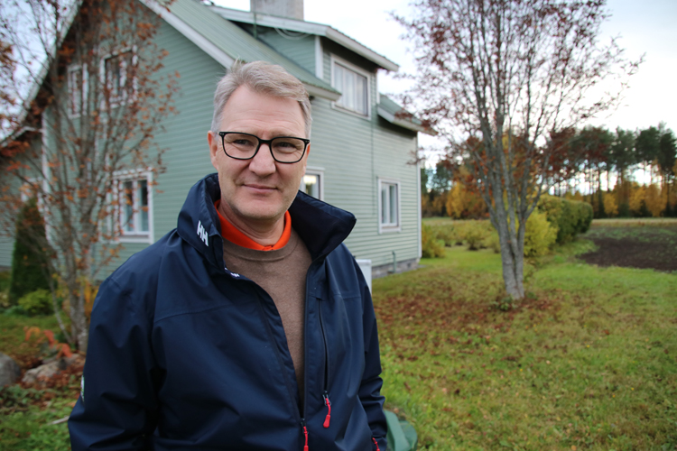 Ensi maanantaina Maanmittauslaitoksen pääjohtajana aloittava Pasi Patrikainen kertoo käyvänsä synnyinseuduillaan Juuassa vähintään kerran kuussa, viimeksi Niemelässä viime viikonloppuna. 