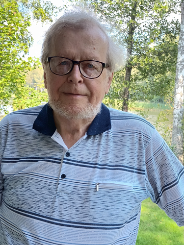 Seppo Nykänen syntyi Nunnanlahdessa, asuu Helsingissä ja mökkeilee Ruotsinpyhtäällä. Tänään 80 vuotta täyttävä Nykänen oli yksi avainhenkilöistä, kun Etelä-Suomen Juuka-seura 51 vuotta sitten perustettiin. Kuva Marja Nykänen